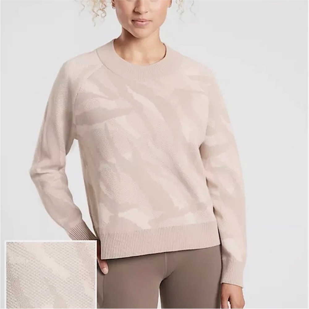 Athleta textured crew sweater jacquard cream camouflage sz xs